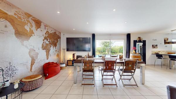 Maison familiale de plain-pied – 5 chambres