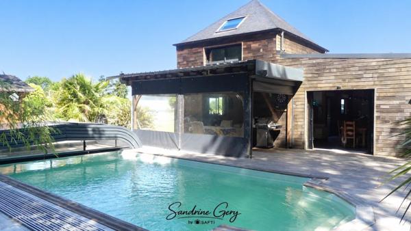 Villa en bois semi plain-pied  au calme écologique proche de Chateaubriant