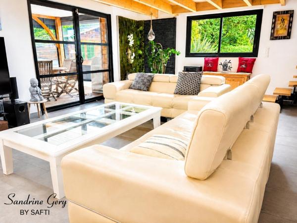 Villa en bois semi plain-pied  au calme écologique proche de Chateaubriant