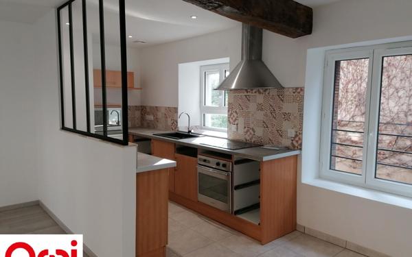 Appartement à louer    3 pièces • 85 m2 Le Grand-Lemps