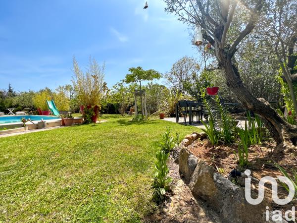 Maison à vendre 9 pièces 211 m² Saint-Martin-de-Crau