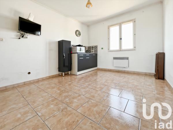 Maison à vendre 9 pièces 211 m² Saint-Martin-de-Crau