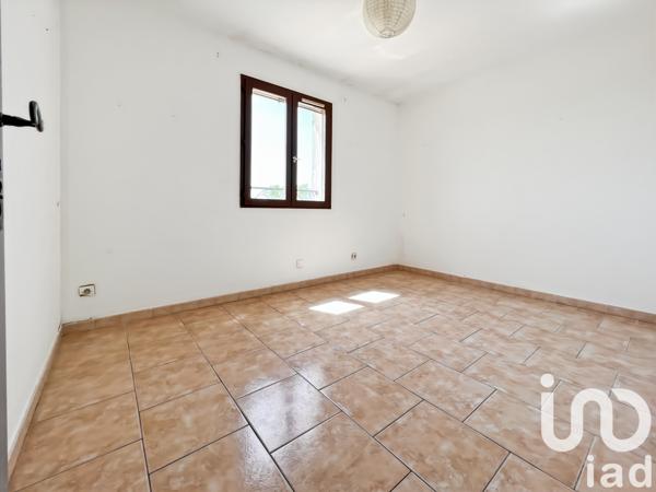 Maison à vendre 9 pièces 211 m² Saint-Martin-de-Crau