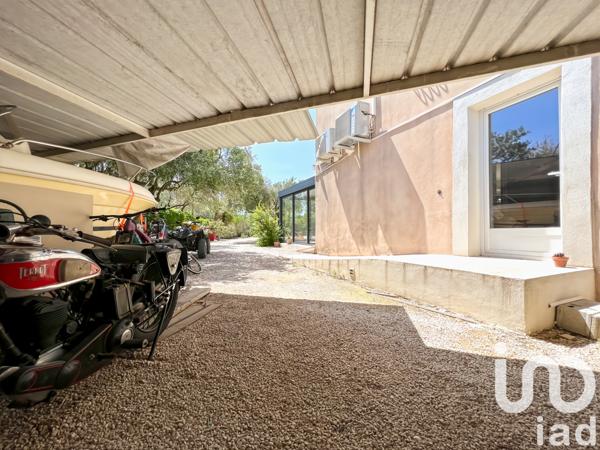 Maison à vendre 9 pièces 211 m² Saint-Martin-de-Crau