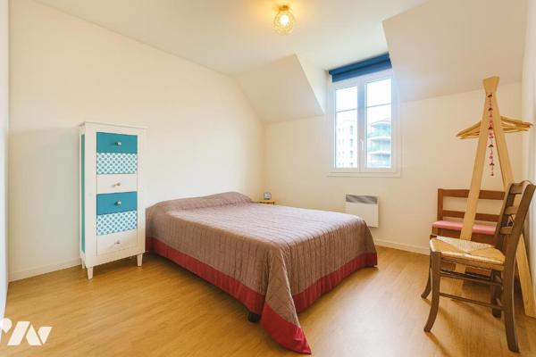 LA RICHE RUE CAMILLE CLAUDEL
PROCHE COMMODITES ET DE LA FUTURE LIGNE DE TRAMWAY