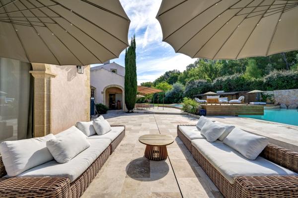Vente Maison de luxe Aix-en-Provence 10 Pièces 500 m²