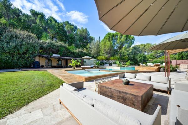Vente Maison de luxe Aix-en-Provence 10 Pièces 500 m²