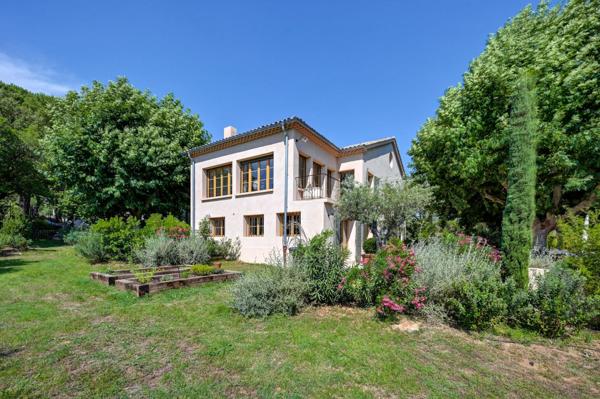 Vente Maison de luxe Aix-en-Provence 8 Pièces 340 m²