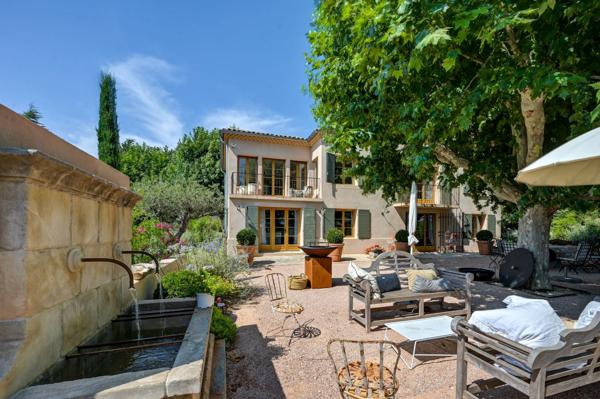 Vente Maison de luxe Aix-en-Provence 8 Pièces 340 m²