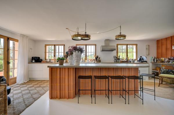 Vente Maison de luxe Aix-en-Provence 8 Pièces 340 m²