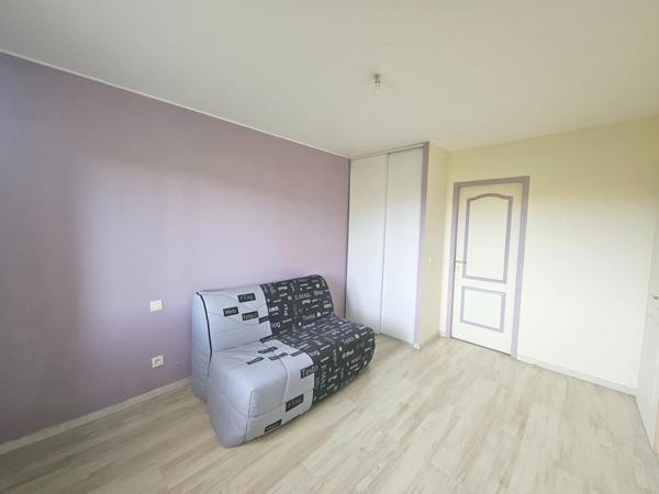 MAISON DE PLAIN PIED AVEC JARDIN ET GARAGE