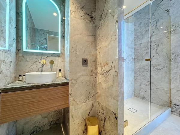 Appartement à vendre  4 pièces - 102 m2 CANNES - 06