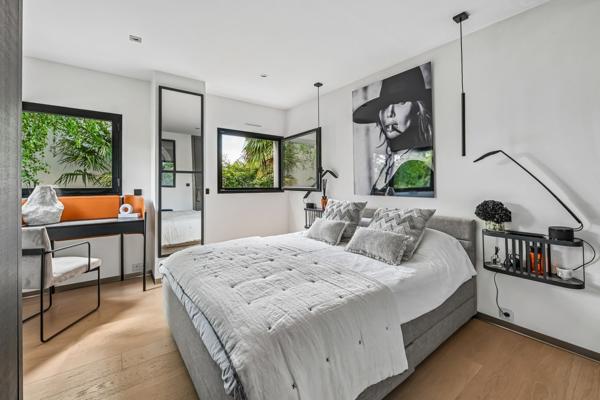 Vente Maison contemporaine Suresnes 6 Pièces 208 m²