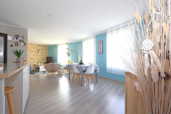 Maison de ville T3 de 90 m² très lumineuse avec terrasse