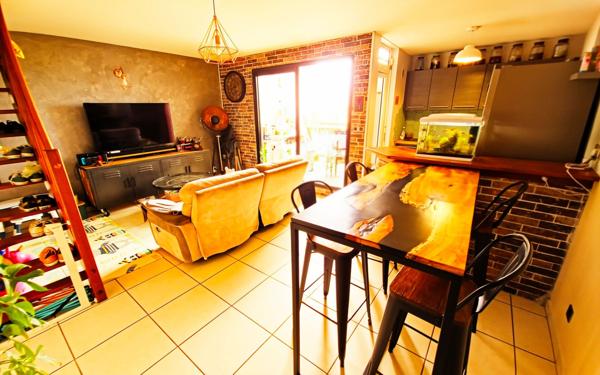 Appartement à vendre    4 pièces • 80,74 m2 Saint-Paul