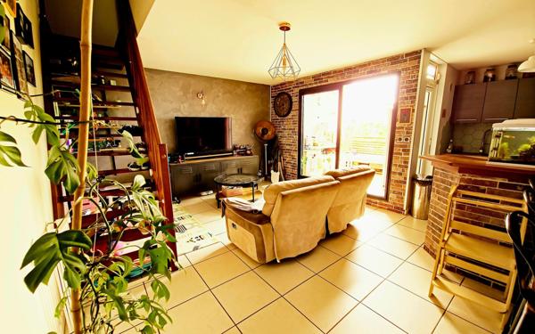 Appartement à vendre    4 pièces • 80,74 m2 Saint-Paul