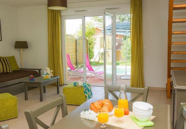 INVESTISSEMENT LOCATIF  Eauze  Résidence Tourisme Les Maisons du Golf dArmagnac  5,34 % de rentabilité