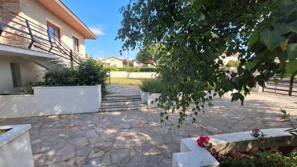 Achat - Maison Pont-de-Vaux 01190 5 pièces 135 m 2 708 m 2