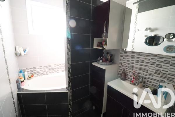 Maison à vendre 5 pièces 99 m² Montguyon