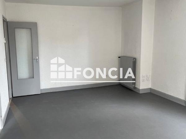 Location Appartement 3 pièces 76.1 m² - 130 RUE MULSANT ET 1 RUE LITTRE Roanne 42300