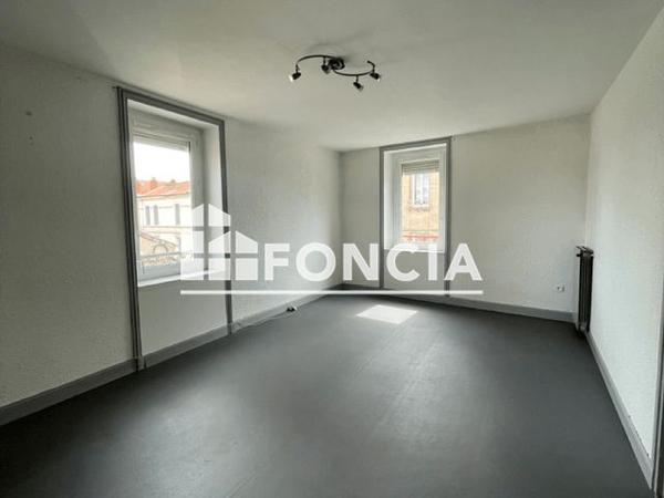 Location Appartement 3 pièces 76.1 m² - 130 RUE MULSANT ET 1 RUE LITTRE Roanne 42300