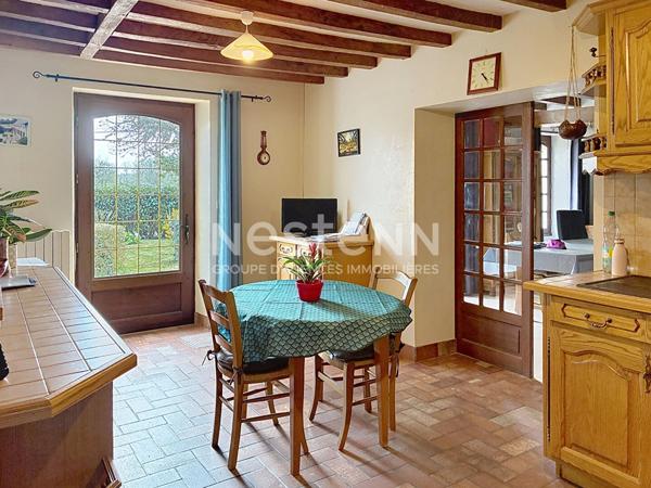 Potentiel unique : plain-pied, combles aménageables et dépendances