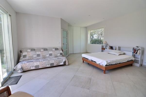 VENTE VILLA 5 PIECES 169 M2 sur 950 m2 de parcelle