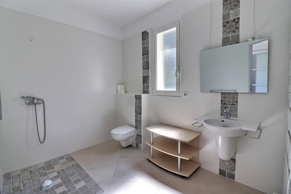VENTE VILLA 5 PIECES 169 M2 sur 950 m2 de parcelle