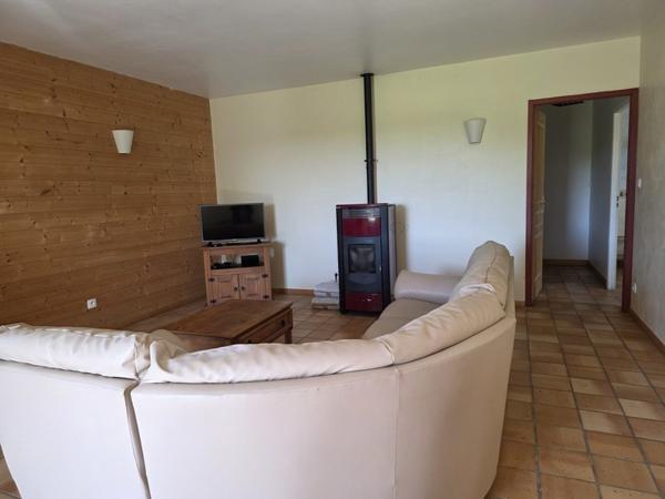 Maison à louer 750 € CC Allas-Bocage 3 p 97 m² DPE C