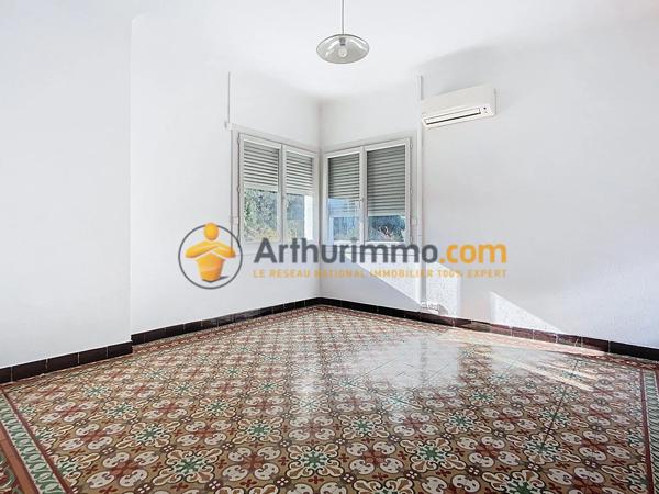Vente                                                      Immeuble
                        
                     7 pièces                                         à Perpignan