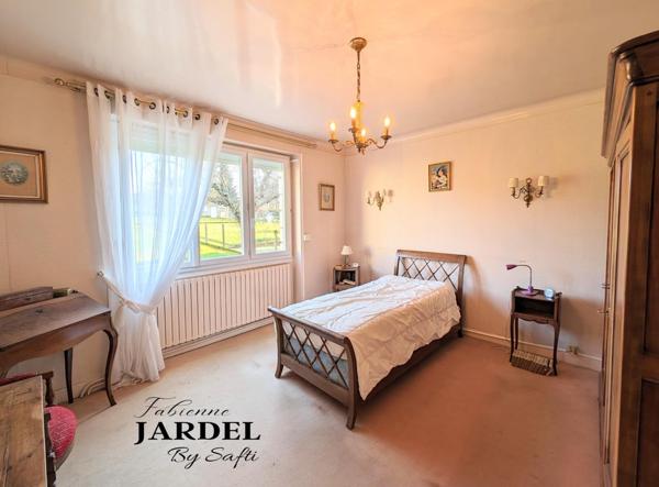 MAISON SPACIEUSE A PROXIMITE DES COMMODITES