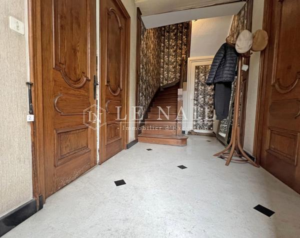 Situation exceptionnelle pour cette belle demeure en plein coeur de Niort
