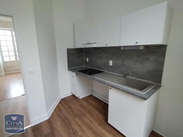 Appartement à louer 2 pièces 50.03m² Bordeaux (33000)