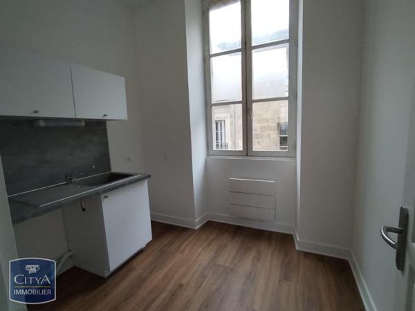 Appartement à louer 2 pièces 50.03m² Bordeaux (33000)
