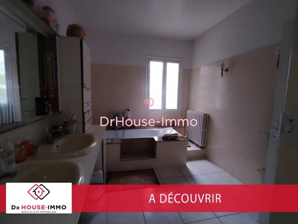 Maison à vendre 10 pièces de 240 m²