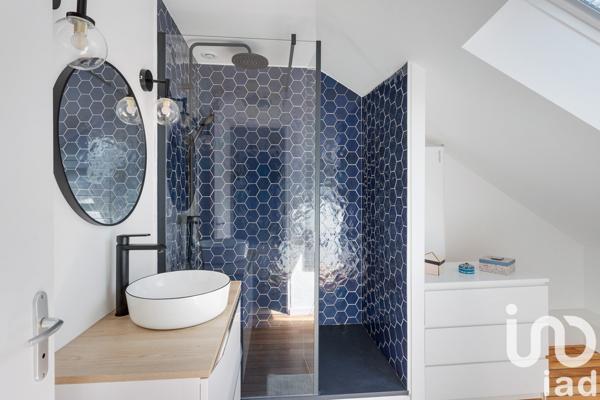 Maison traditionnelle 7 pièces de 200 m² à Nantes (44100)