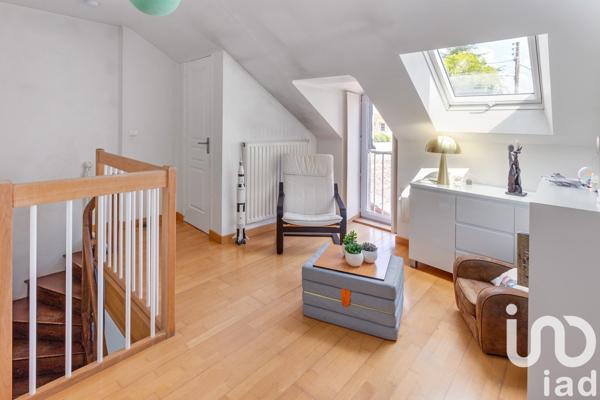 Maison traditionnelle 7 pièces de 200 m² à Nantes (44100)