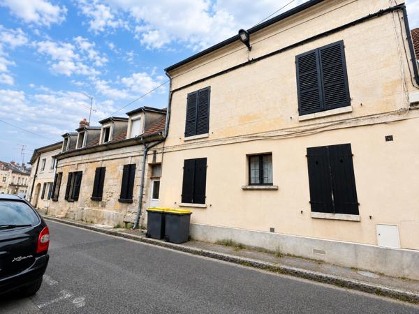 Immeuble de rapport 6 appartements loués - 384 m² - Rentabilité brute 8,25 % - LIANCOURT (60)