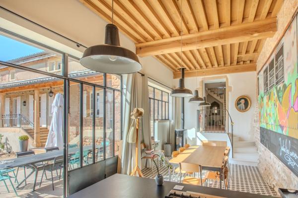 Vente Maison de luxe Solutré-Pouilly 10 Pièces 350 m²
