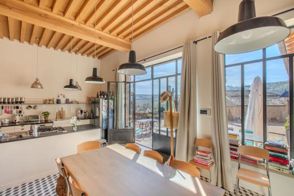 Vente Maison de luxe Solutré-Pouilly 10 Pièces 350 m²