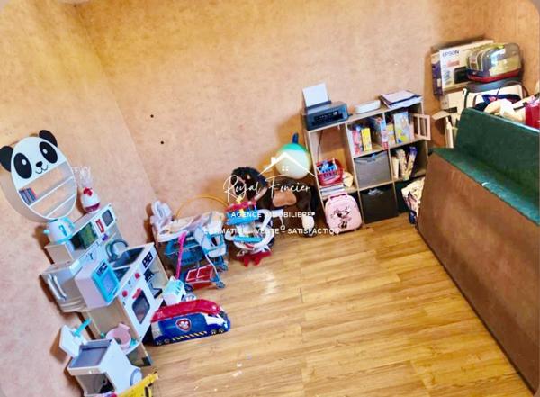 Vue sur la campagne, bel espace extérieur