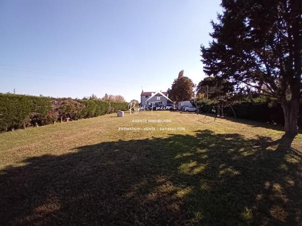 Vue sur la campagne, bel espace extérieur
