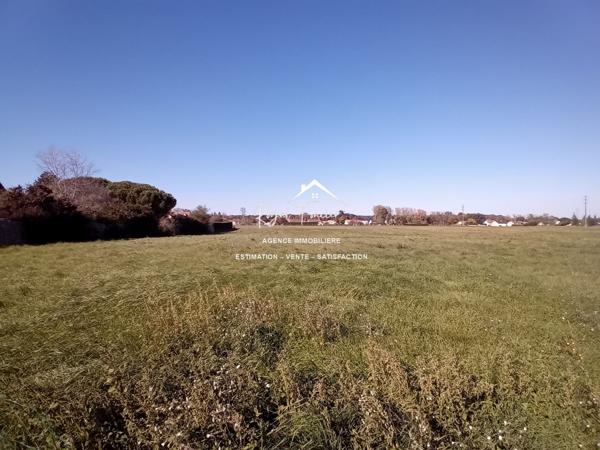 Vue sur la campagne, bel espace extérieur