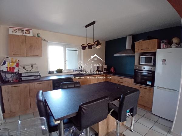 Vue sur la campagne, bel espace extérieur