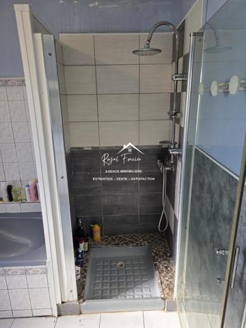 Vue sur la campagne, bel espace extérieur