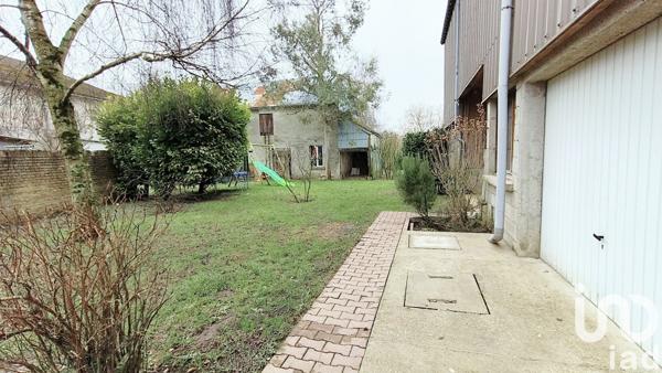 Maison de village 5 pièces de 152 m² à Faissault (08270)