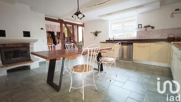 Maison de village 5 pièces de 152 m² à Faissault (08270)