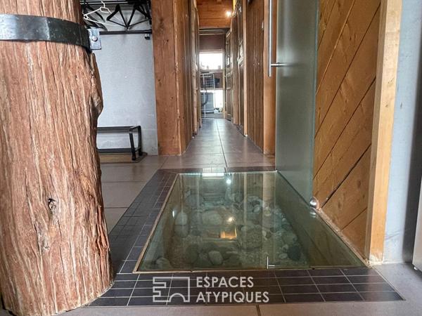 Belles prestations pour ce cocon au coeur de la nature, piscine couverte, 500m de la plage