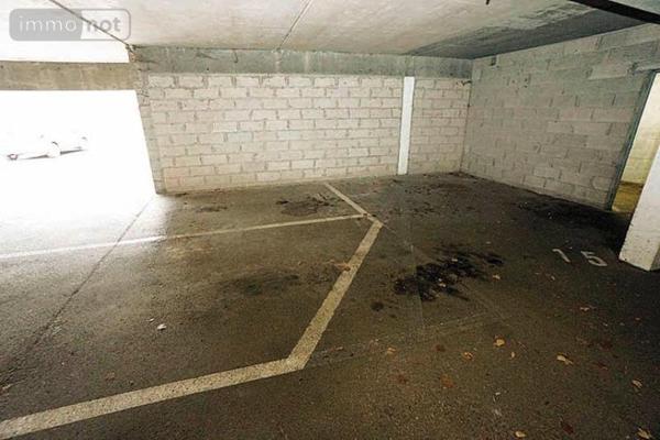 Garage - Parking à vendre à Amiens dans la Somme (80000), ref : 15552/26