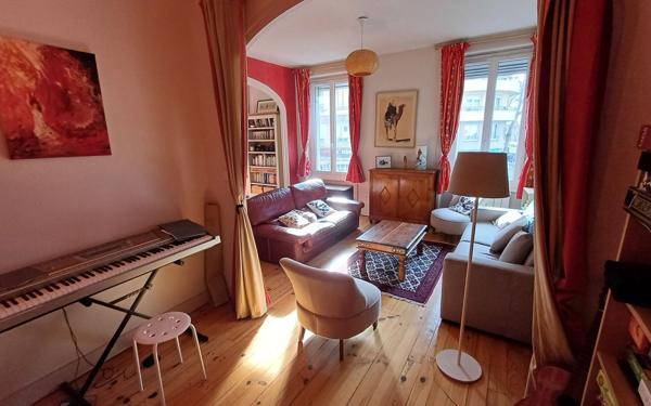 Appartement à vendre    3 pièces • 82,40 m2 Lyon 7